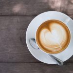 Ekspres ciśnieniowy do kawy – jak wybrać najlepszy?